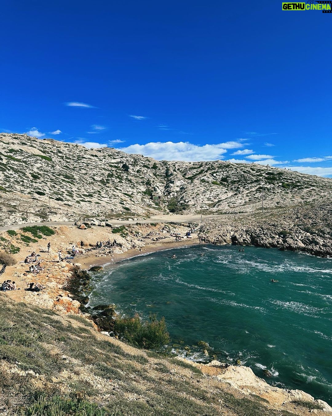 Caio Braz Instagram - mode vacances Calanques de Marseille