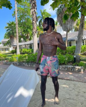 Caleb McLaughlin Instagram - Paradise 🌴✨