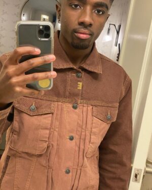 Caleb McLaughlin Instagram - It’s almost that time 🎬 @netflixfilm #ConcreteCowBoy