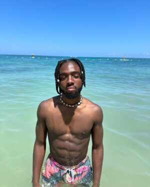 Caleb McLaughlin Instagram - Paradise 🌴✨