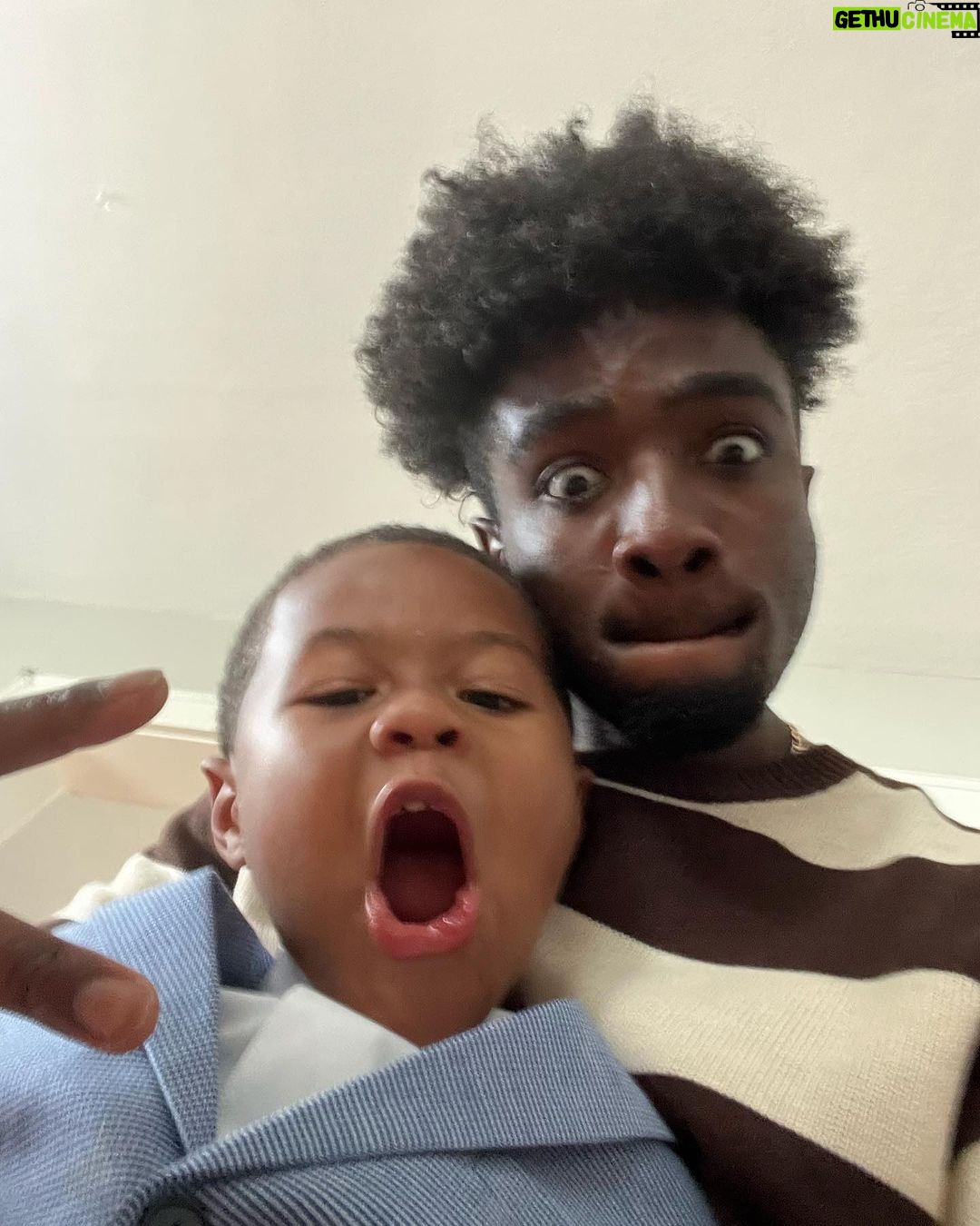 Caleb McLaughlin Instagram - Therapy 💆🏾♂️🤍