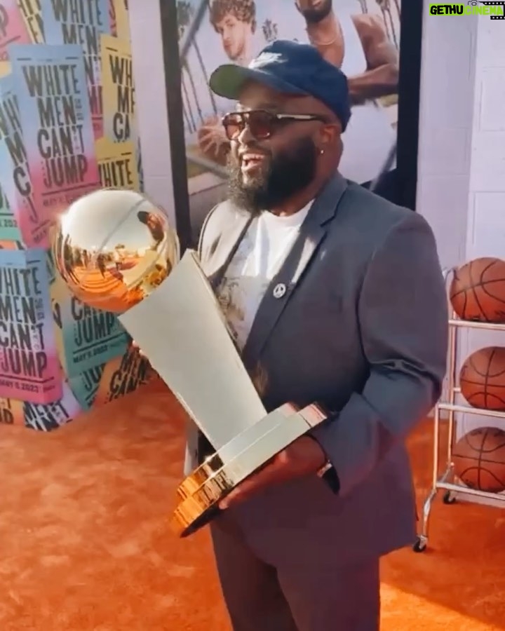 Calmatic - 2.3K Likes - All smiles, feeling like a NBA draft pick! Blessed to really be living a Hollywood dream!!! White Men Can’t Jump on Hulu May 19th! ⛹🏾♂️⛹🏻