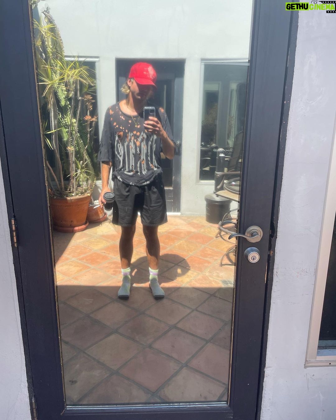 Calum Hood - 599.8K Likes - Back by unpopular demand