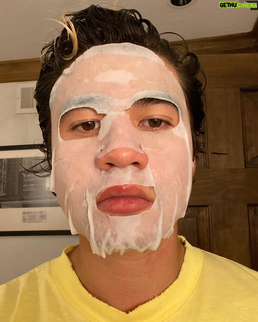 Calum Hood - 717.5K Likes - Coupla photos for your eyes.