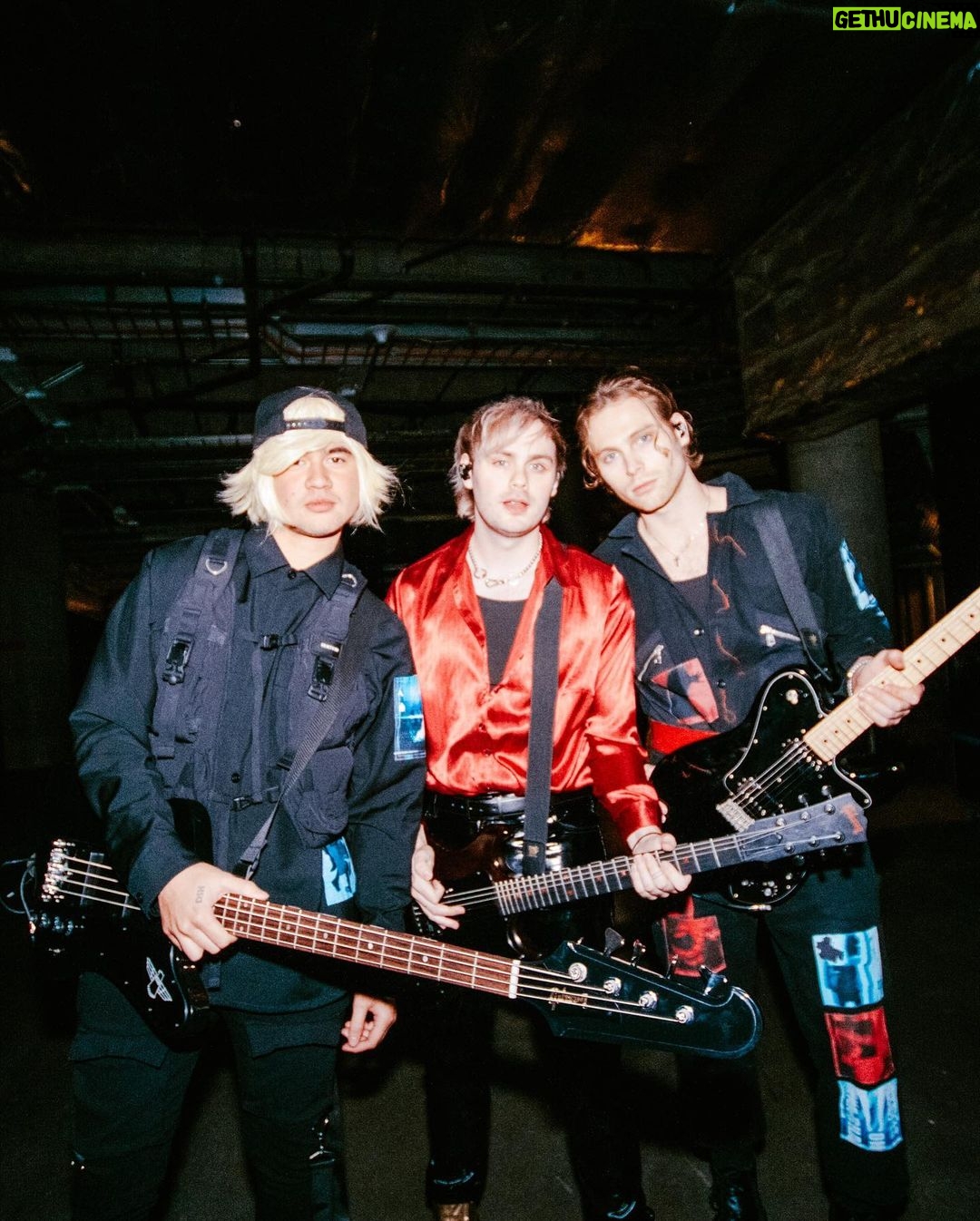 Calum Hood Instagram - Hi I’m Michael Clifford I love anime and WoW 📸 @andydeluca