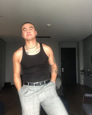 Calum Hood Instagram - Yes, I wanted to show you the whole outfit but it didn’t fit in the frame. Yes, I shaved my head. I also have the suit jacket to match. It reminded me of David Byrne. Feeling very fulfilled here in Seoul.
