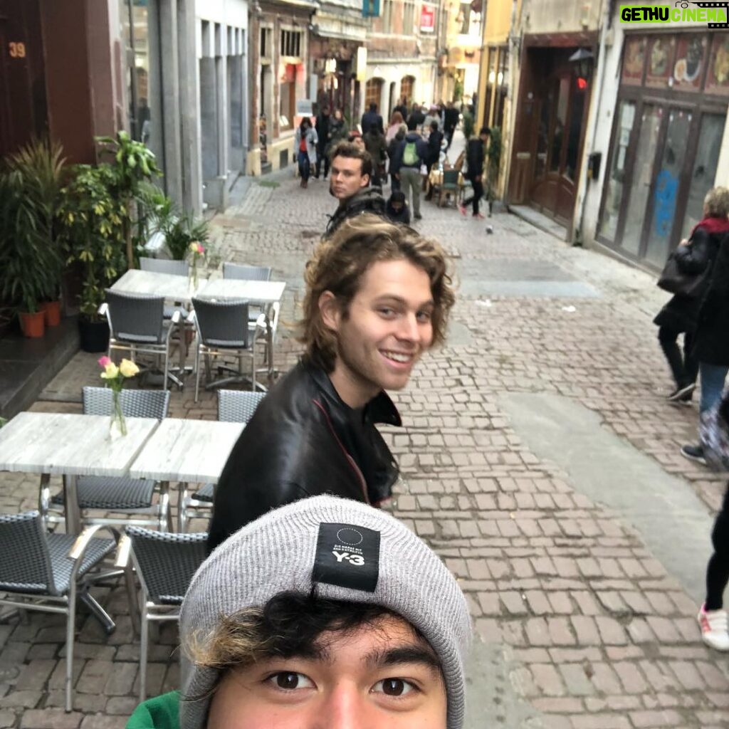 Calum Hood Instagram - Woke up in Belgium with some of my best friends. Also the dog made me think of my dog, duke. I miss my dog, duke. Brussels, Belgium