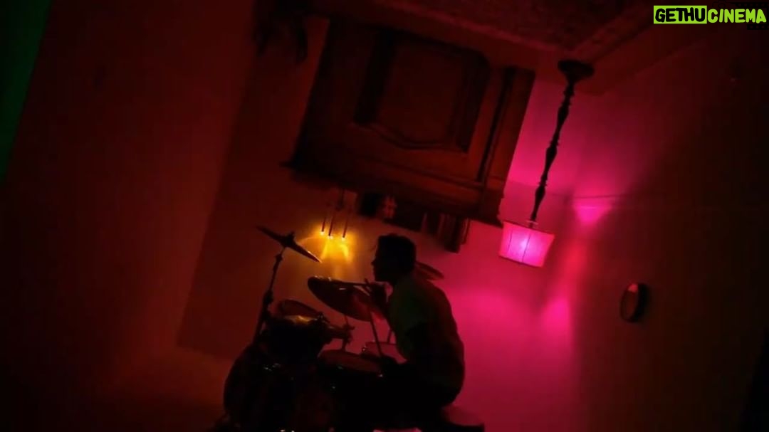 Calum Hood Instagram - WANT YOU BACK VIDEO OUT NOW. https://t.co/VDZVvQN7M9