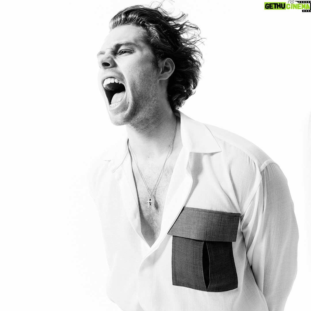 Calum Hood Instagram - 5SOS X L’OFFICIEL USA. Our first feature in a fashion magazine. We’re in a new era for 5 Seconds of Summer. Can’t wait to see these in physical form!!! New York, New York