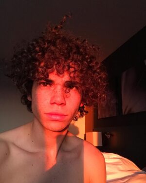 Cameron Boyce Instagram - 5:30 am call today but I thought we were gonna have to cancel production cause the freaking sun exploded lmao seriously there is no filter on this picture this is the natural color that was coming through the blinds