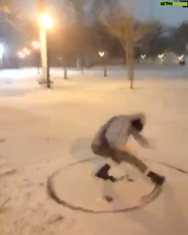 Cameron Boyce Instagram - can u tell I didn’t grow up around snow lol McCarren Park