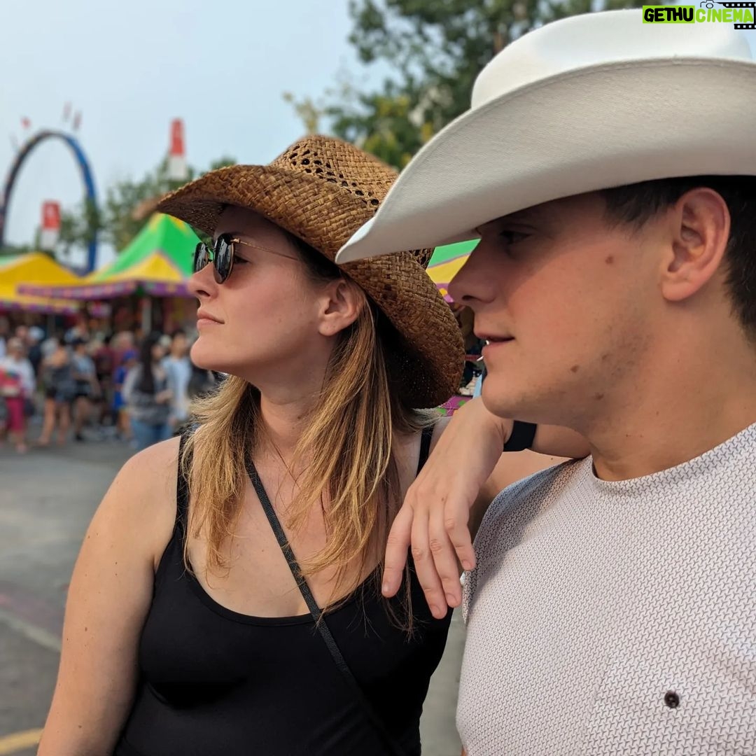 Cameron Kennedy Instagram - Cowboy cam and his best pals! 🤠Swipe all the way for a big old YAHOO!