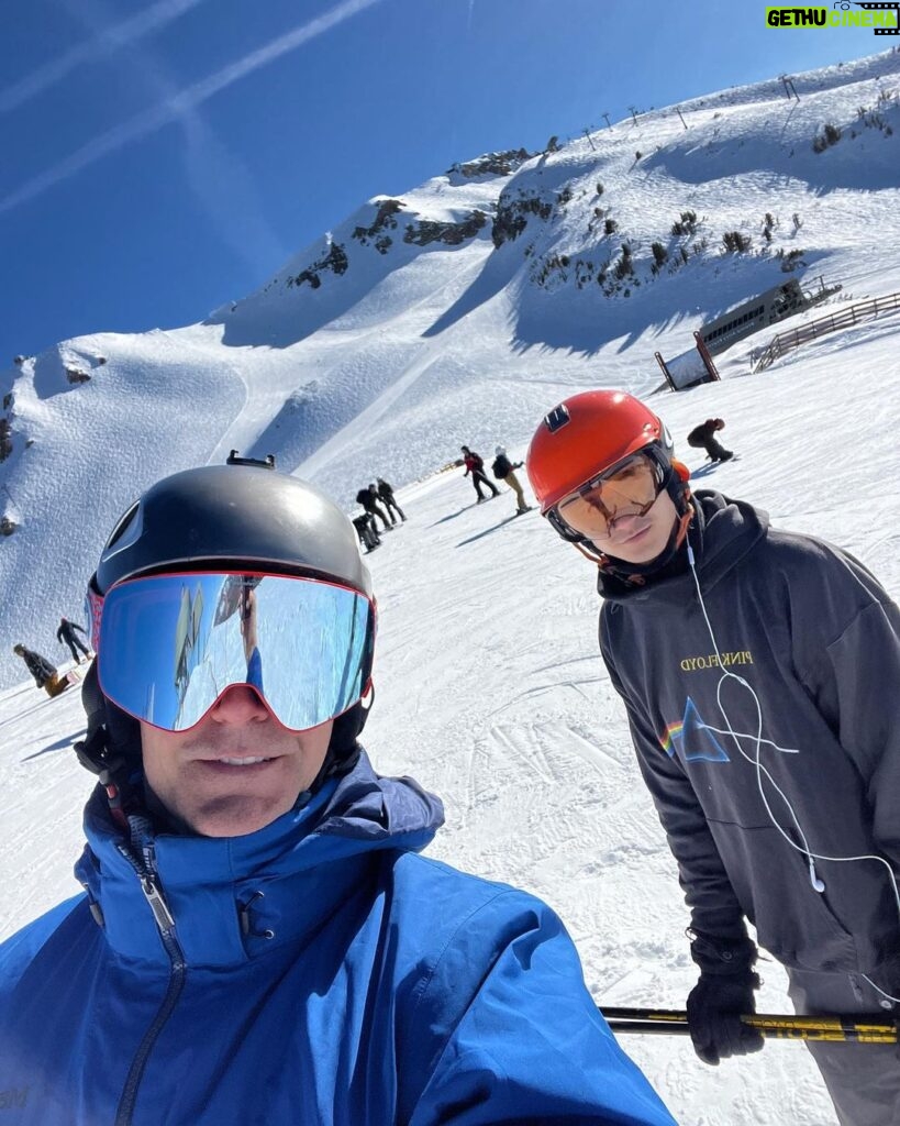 Cameron Mathison Instagram - It doesn’t seem that long ago that I taught this guy to ski, holding him up and skiing backwards down the bunny slope. Now, it’s long hard days on the mountain skiing double black diamonds. Unforgettable couple days at Mammoth Mountain. Love you Lucas❤️ #fatherandson #ski #doubleblackdiamond