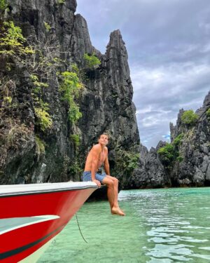 Cameron Mathison Instagram - pics or it didn’t happen
(last one is my fave)
#philippines 
#photodump
