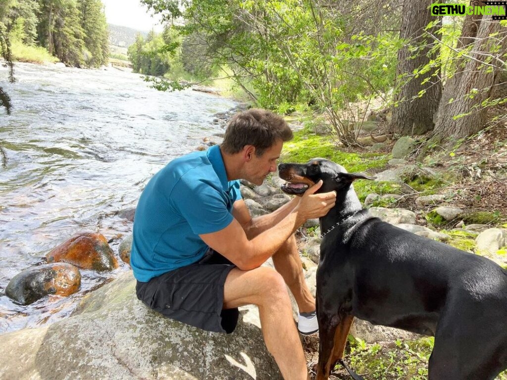 Cameron Mathison Instagram - Wake up, feed Red, take him on a hike behind our house in the mountains, come home for coffee, take him on a walk by the river, back home to eat lunch. Everyday repeat. #coloradolife #nature #outdoors #dogdad Edwards, Colorado