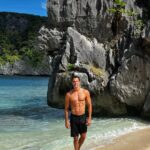 Cameron Mathison Instagram - pics or it didn’t happen (last one is my fave) #philippines #photodump Secret Beach, El Nido, Palawan