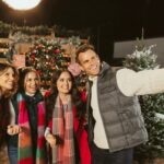 Cameron Mathison Instagram - Just me and three Queens of Christmas 🎄🎅🏼 #greatamericanchristmas #greatamericanfamily #chritmasmovies #christmas