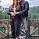 Camila Flores Instagram - Muchas Felicidades en tu cumpleaños amada mamá y esposa. Como siempre orgullosos de ti, de tu inteligencia, de tu valentía, de tu fuerza, de tu coherencia, de la importancia que le das a la palabra empeñada, de tu incansable y permanente defensa de las ideas de la libertad, de nuestros valores y principios. En este nuevo año que sumas a tu vida, nuestra pequeña Camila Marín Flores me exigió que pese a lo particular del día de hoy, teníamos que esforzarnos por atenderte como la reina que eres y que te dijera que valora todo el trabajo, todo el esfuerzo, todo el esmero y todo el amor que demuestras día a día en ser la más responsable y mejor mamá del mundo, ah y también la más linda❤️ Te amamos! Eres la mejor!!