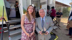 Camila Flores Instagram - ✅ Inauguración de la clínica familiar móvil para la comuna de #Cabildo 
Muy bien acompañada de nuestro #CORE Percy Marin y del ex ministro Enrique Paris. Además de nuestros concejales Teresa Pinilla Delgado y Fernando Olmos 
#MisionCumplida ✅