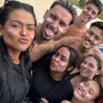 Camila Loures Instagram - Domingouuu 🫶🏽 tao fazendo oq por ai?