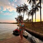 Camila Loures Instagram - Sabadinho de 31º ☀️🫶🏽 Condomínio Aldeias Do Lago