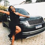 Camila Loures Instagram - MEU CARRO NOVO 🩶 Toda Gloria a Deus 🙏🏽 Mais uma conquista .. pra fazer duplinha com a G63 veio ai a Range Rover 🫶🏽 video no canal mostrando meu carro novo 🙌🏽