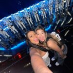 Camila Loures Instagram - 1 HORA DE VLOG EM TODOS PARQUES DA DISNEY !! 🙌🏽🎢❤️ Saiu video novo no canal, ta top dms .. link na bio! Orlando, Florida - Usa