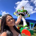 Camila Loures Instagram - 1 HORA DE VLOG EM TODOS PARQUES DA DISNEY !! 🙌🏽🎢❤️ Saiu video novo no canal, ta top dms .. link na bio! Orlando, Florida - Usa