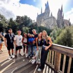 Camila Loures Instagram - Dia de parque… dia feliz 🎢💙 . Obrigada @universaldestinationsbrasil por esse dia maravilhoso por aq 🫶🏽 Universal Studios Florida