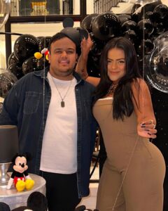 Camila Loures Instagram - Niver do meu irmão, meu melhor amigo, meu braço direito … te desejo tudo de melhor do mundo e conta comigo sempre .. PARABENS FELPS 🎉🥳 TE AMO ❤️ @phillipeloures Orlando, Florida - Usa