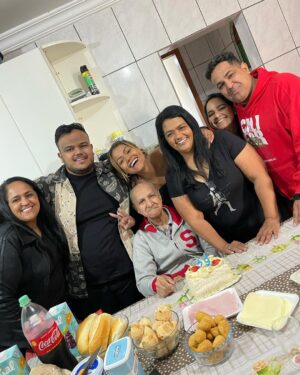 Camila Loures Instagram - Hoje meu vôzinho foi morar com papai do céu 🙏🏽😭 
Vô obrigado por tudo que fez por nós, por todos ensinamentos, por toda criação e por todo amor, um amor que Deus escolheu receber de braços abertos para ficar ao lado de uma linda mulher que também já se foi … meu vô e minha vó agr estão la de cima cuidando da gente! 
voce cumpriu seu propósito aqui nessa terra, Deus tomou pra si seu servo, voce foi exemplo! 
Obrigada por tudo vô, você nos deu uma base q ninguém explica, nunca deixou faltar nada, principalmente amor! 

TE AMO VÔ, PRA SMP! 🖤🙏🏽😭

“Combati o bom combate, acabei a carreira, guardei a fé. 
2 Timóteo 4:7”

Márcio Antonio de Almeida 
10/07/1943 ✝️ 10/02/2024
Pra sempre em nossos corações!