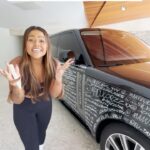 Camila Loures Instagram - quem vai ta com o nome no carro? ❤️