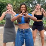 Camila Loures Instagram - com as gataaas ❤️