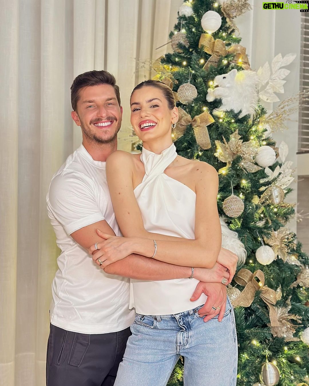 Camila Queiroz Instagram - Merry Christmas ✨🎄❤️
