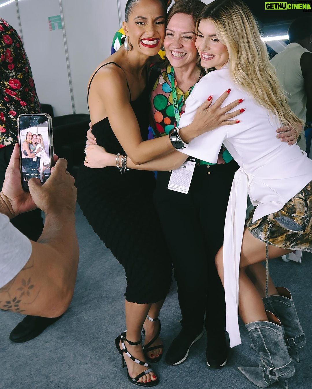 Camila Queiroz Instagram - hoje na #ccxp para falar sobre #BELEZAFATAL @hbomaxbr 💜