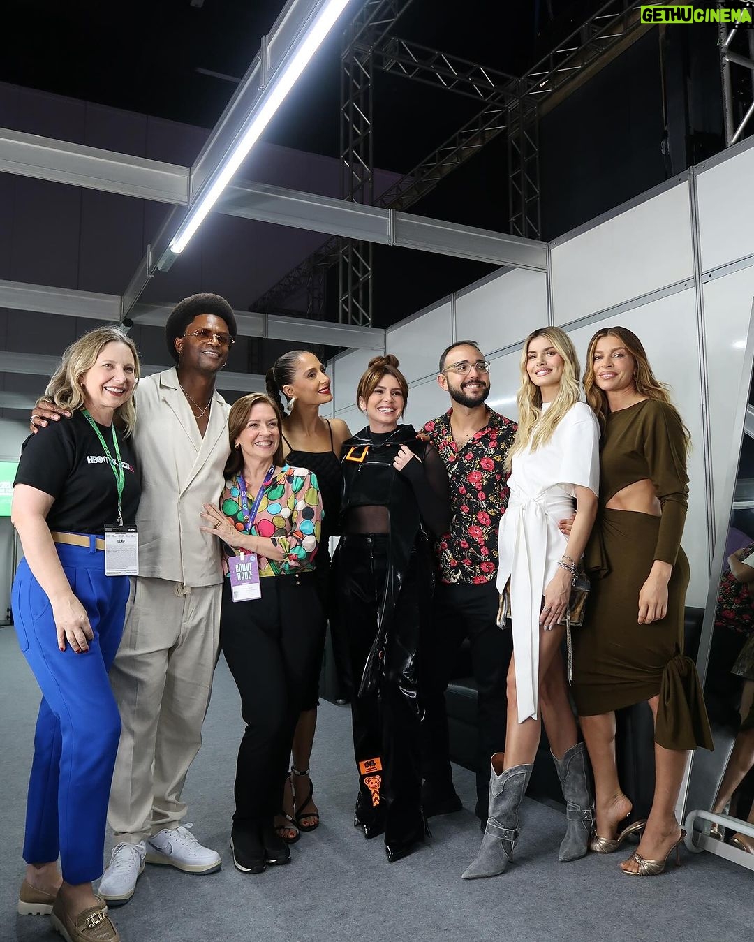 Camila Queiroz Instagram - hoje na #ccxp para falar sobre #BELEZAFATAL @hbomaxbr 💜