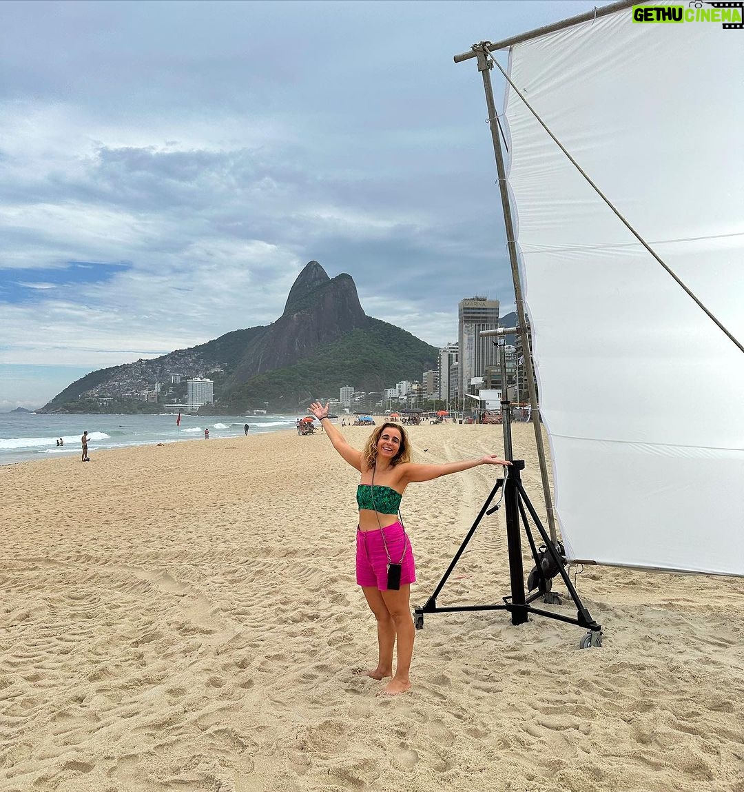 Camila Queiroz Instagram - 𝐥𝐢𝐟𝐞 𝐥𝐚𝐭𝐞𝐥𝐲 🎬