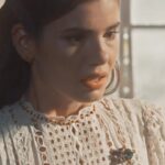 Camila Queiroz Instagram – #AMORPERFEITO 📺 Marê sonhou e virou realidade: Leonel está vivo! 💖 E a emoção dela ao ver o pai depois desses anos todos? 🥺