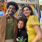 Camila Queiroz Instagram - Marê, minha Maria Elisa. Estou tentando encontrar palavras que representem esse nosso encontro, meu e seu. Uma heroína romântica, forte, que não abaixa a cabeça e não desiste jamais! Leal, sensível, destemida, empática, agregadora, batalhadora doce e amorosa. Quantas vezes admirei a sua resiliência e me inspirei na sua força. A Marê… você me emociona muito! Que honra @julio.fischer @ducarachid @elisiolopesjr obrigada obrigada obrigada Meus diretores @andreluizcamara @joantonaccio @larisfernandess @lucio_tavares @amacedo_miranda @oscarvfrancisco , obrigada pela caminhada e troca. @anakfouri minha mestra! A toda equipe, obrigada!!! Aos meus colegas de elenco, obrigada do fundo do meu coração, eu amo vocês! Um sonho fazer parte desse momento histórico da dramaturgia brasileira, uma novela tão sensível, lúdica, disruptiva, representativa, com temas tão importantes como racismo e machismo sendo discutidos diariamente em rede nacional de maneira tocante e profunda. Que “Amor Perfeito” continue reverberando não nossos pensamentos, atos e abrindo caminhos por muitos e muitos anos. “Que as Crianças negras possam crescer e viver felizes e em segurança” 🙏🏼✨❤️