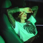 Camila Queiroz Instagram – Ansiosa pra essa temporada de shows que vem por aí, e a coleção  Festival Season da @johnjohn já está prontinha nas lojas te esperando!!🤘🏼⚡️