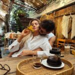 Camila Queiroz Instagram - 🌼🥰☕️🥞🫶🏼 @klebbertoledo