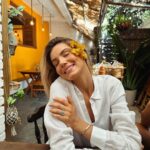 Camila Queiroz Instagram - 🌼🥰☕️🥞🫶🏼 @klebbertoledo