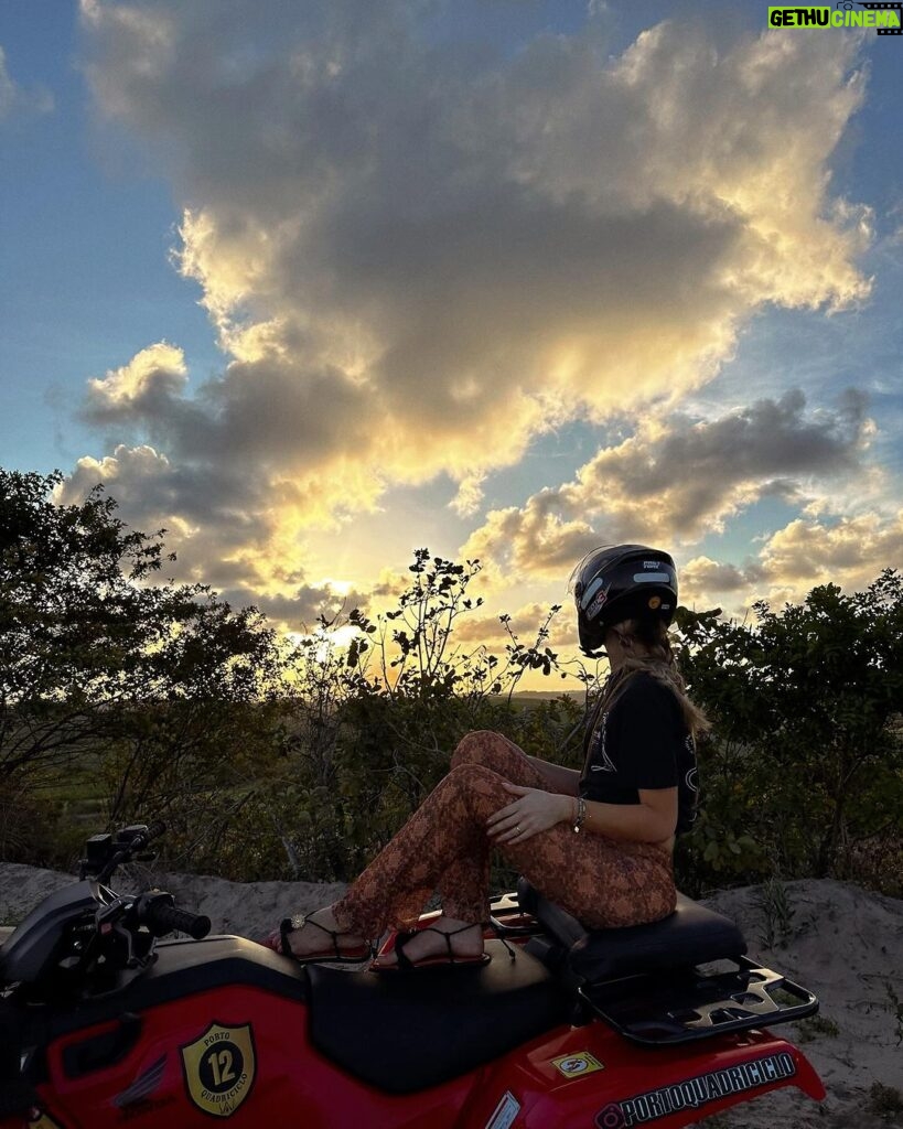 Camila Queiroz Instagram - want a ride?