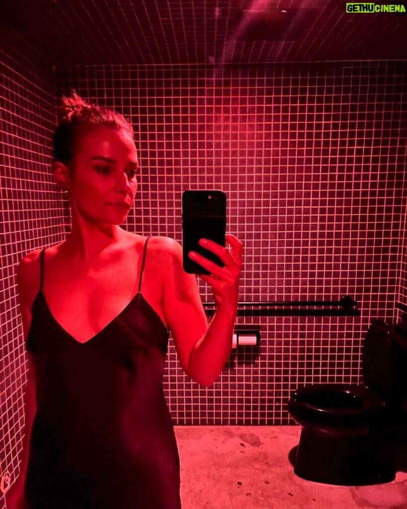 Camilla Arfwedson Instagram - When the dress goes with the loo 👌🏻 🖤 Pinky's Los Feliz
