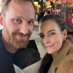Camilla Arfwedson Instagram – Piccadilly at Xmas with Auro strapped to Jack and waiting for a bus home after seeing pals. Nice to be back in LA but after 3 years away this Xmas was something special 💫🇬🇧❤️ London, United Kingdom