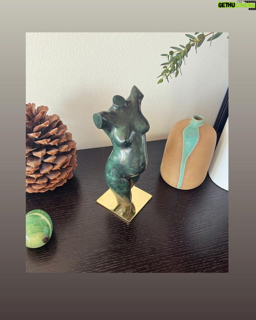 Camilla Arfwedson Instagram - Beautiful bronze bust of me at 5 months pregnant with Auro - thank you @studiobust such an incredible piece to keep for forever 💫❤ I love it @madhoney.london xxx