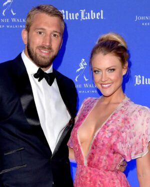 Camilla Kerslake Instagram - Partner in all continents, every walk of life and now marathon training. I'm so glad to be team Kerslake Robshaw (even if your enthusiasm for running makes me want to kill you) @chrisrobshawrugby