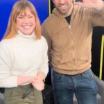 Camilla Kerslake Instagram - Thrilled to be joined on #RunPod this week by incredible Soprano singer Camilla Kerslake and her hubby, former England rugby captain, Chris Robshaw. 🏃‍♂️🏃🏼‍♀️ @camillakerslake @chrisrobshawrugby They’re in training for the first marathon and in this episode we discuss the highs, the lows, the joys and the challenges which come with training for a 26.2 mile run. It’s a great episode which you can listen to now wherever you get your podcasts or simply tap the link in my bio. Happy running! 😘 #runpod #runpodrunclub @runpodrunclub #camillakerslake @kerslakerobshawfoundation #chrisrobshaw #marathontraining #londonmarathon #run #runner #running #run