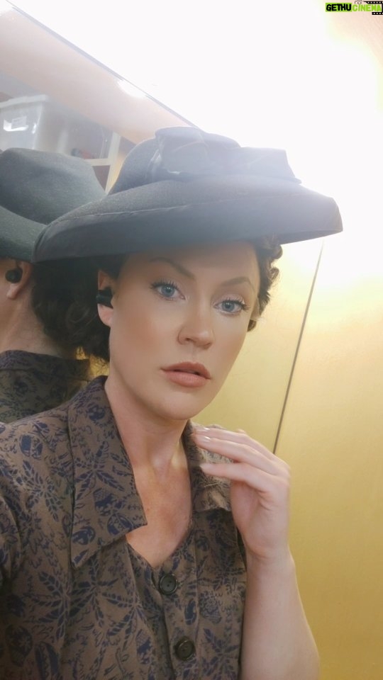Camilla Kerslake Instagram - Them saying I couldn't change career in my late 20s and that opera was only for the upper class. LIES. Filmed this in my dressing room at the @englishnationalopera, the largest house in the UK. You can do it. Fuck 'them' Coliseum Theatre st Martins lane London