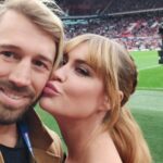 Camilla Kerslake Instagram – I live for a big finish ❤️ 
Fun fact, the first time I sang in a stadium I was so terrified I had to have hypnotherapy just to get through it! Now it’s one of my favourite things to do. Old Trafford